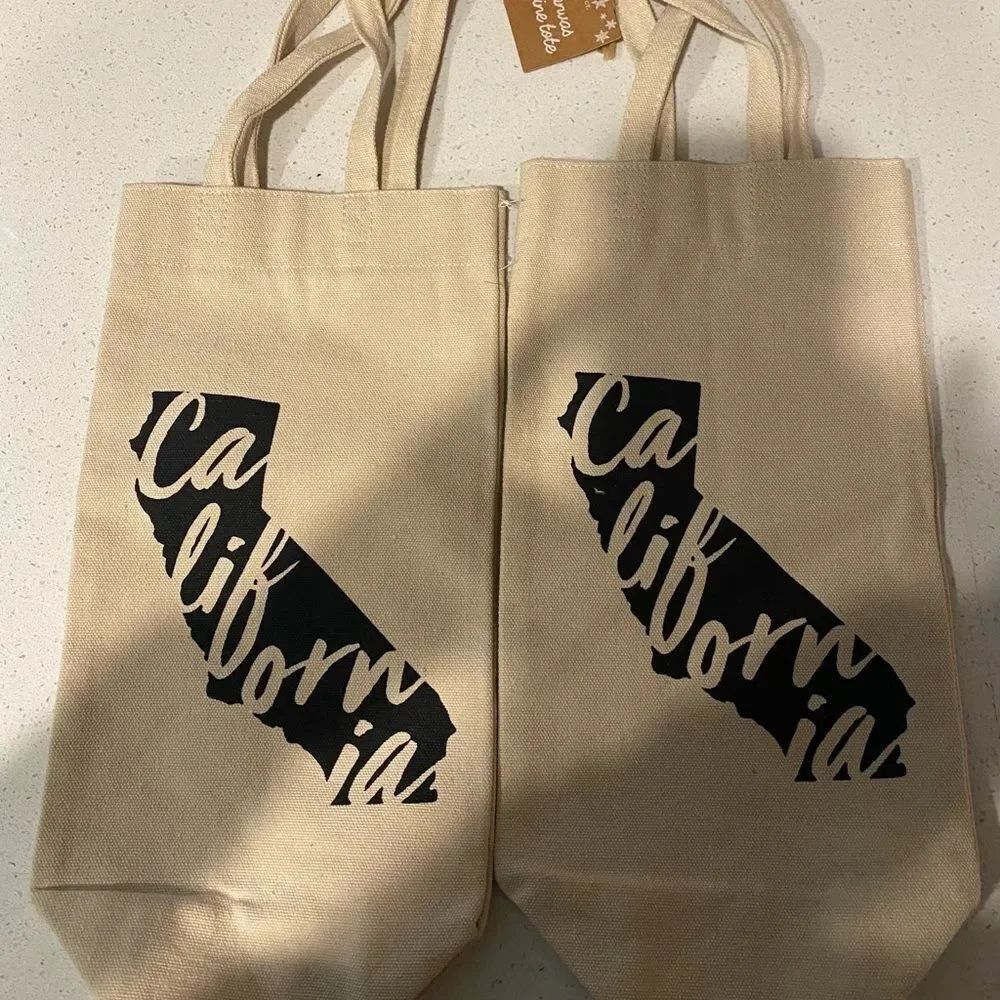 NWT California canvas wine bags set of 2